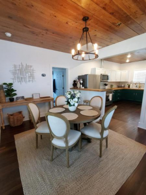 NEW! Fully Restored 1930s Beach Bungalow